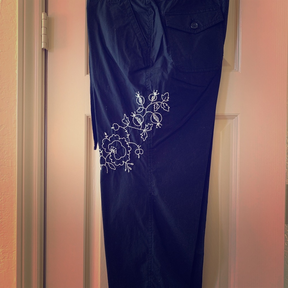 Crop pants